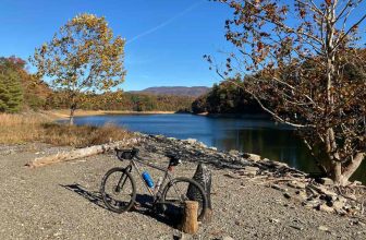 Bikerumor-foto van de dag: South Holston Lake, Tennessee